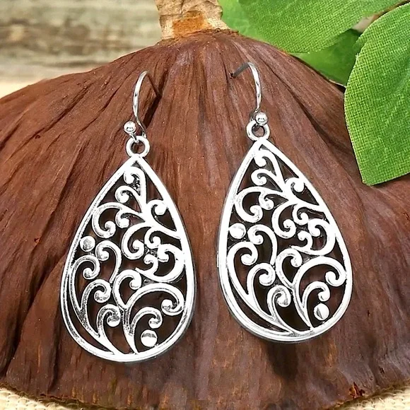 💐New 16 Pair antique silver tone earrings bundle RESTOCKED - Picture 8 of 9